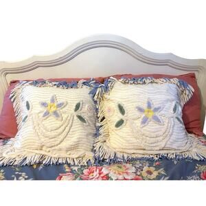 Vintage Chenille Cottagecore Fringe Throw Pillow Pair 20x20 Wayne Caron Shams